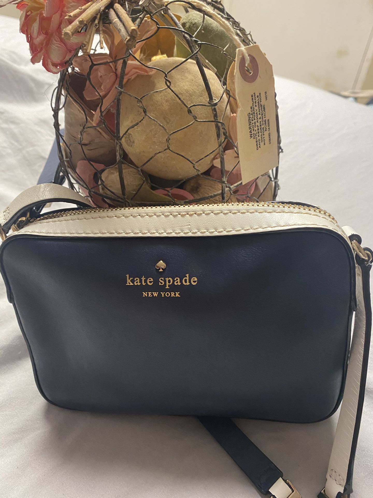 Kate spade crossbody bag