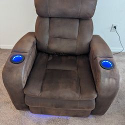 Recliner Electric With Extras! 