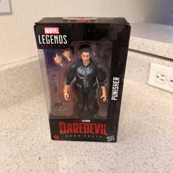 Marvel Legends Series Daredevil: Born Again Punisher Collectible 6-Inch Action Figure