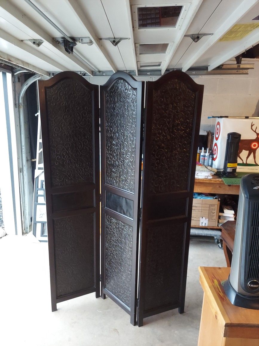 Imax Screen Room Divider