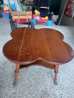 19" tall wood Clover plant table