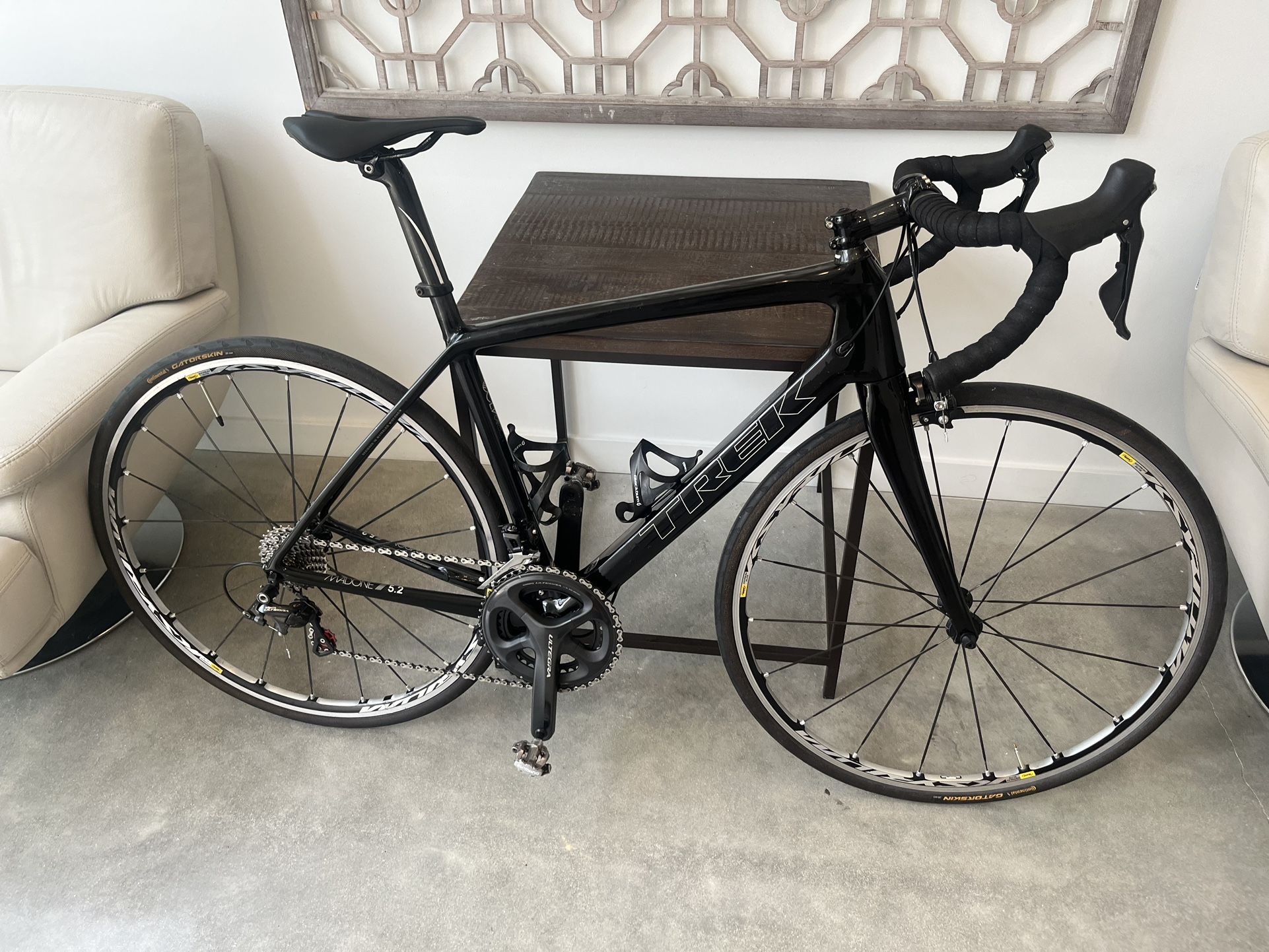 trek madone 5.2 carbon road bike 54cm ultegra 11