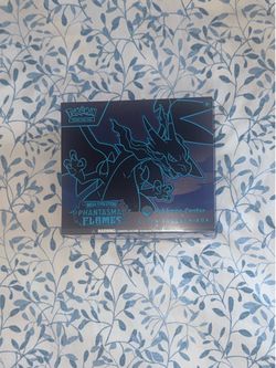 Pokémon Center Phantasmal Flames Elite Trainer Box