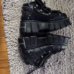 New rock shoes sale new arrivals
