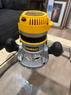 Electric dewalt hand held router