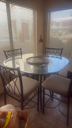 Dining room table