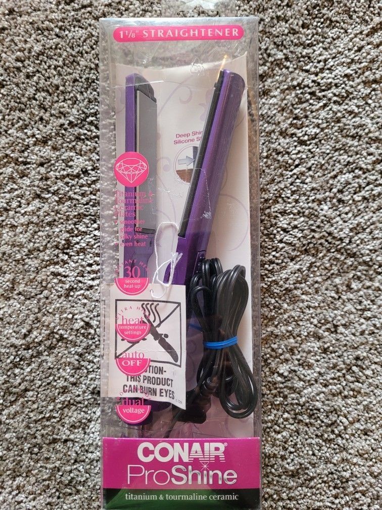 STRAIGHTENER CONAIR PURPLE. 1 1/8 " ProShine Titanium & Tourmaline Ceramic