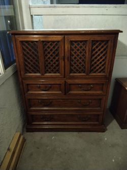 Vintage antique Drexel esp dresser and two night stands
