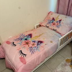 Delta Children Toddler Bed 