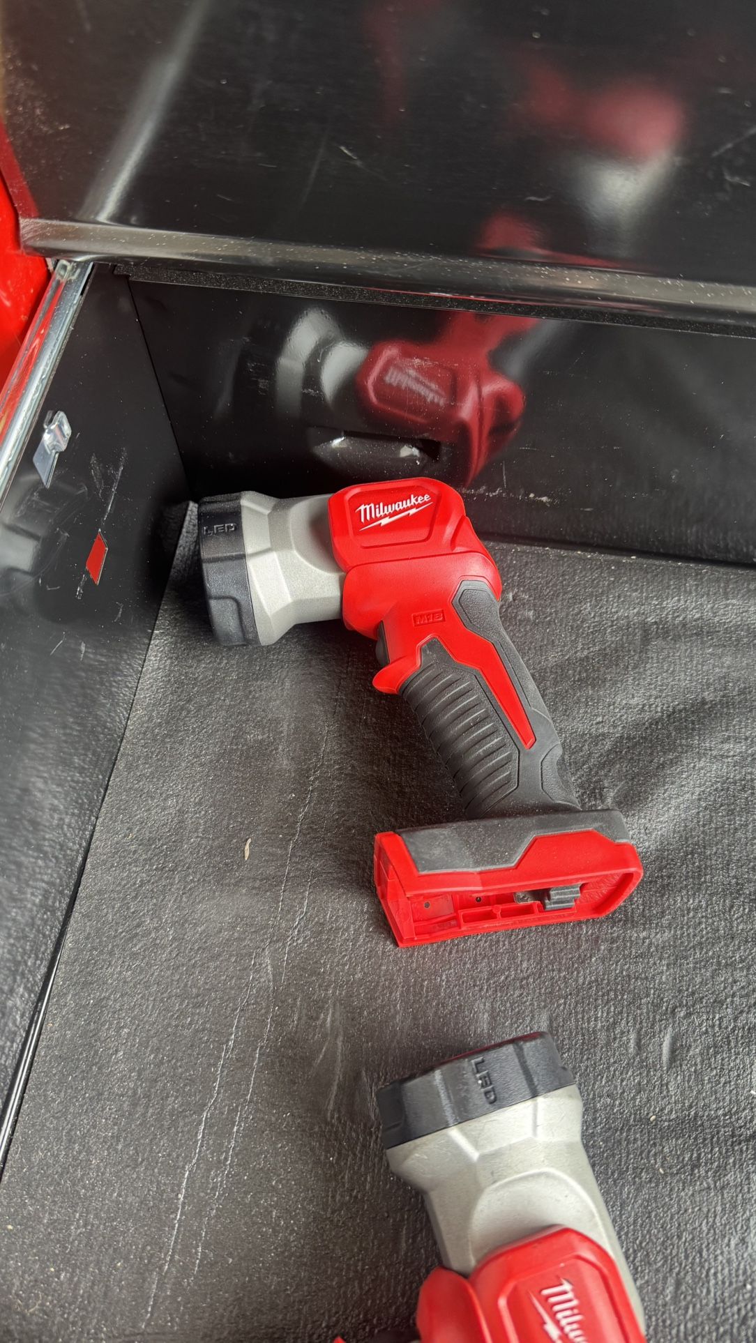 M18 18-Volt Lithium-Ion Cordless 100 Lumens LED Flashlight (Tool-Only)