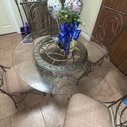 Metal 4 Chairs Dining Room Table Set