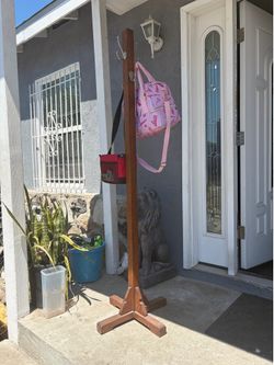 Hat rack