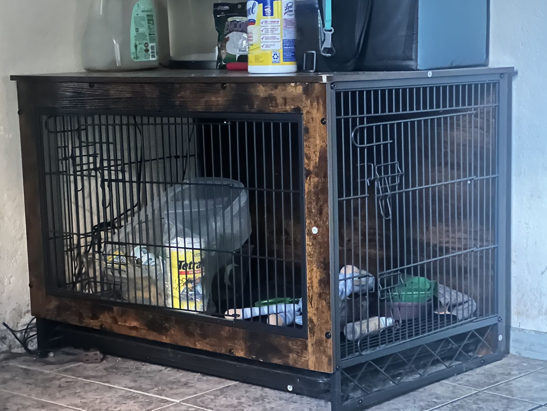 Dog Crate/Wooden Coffee Table