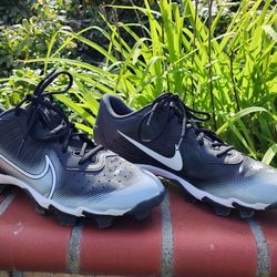 Nike Baseball Cleats Like New Mens 9