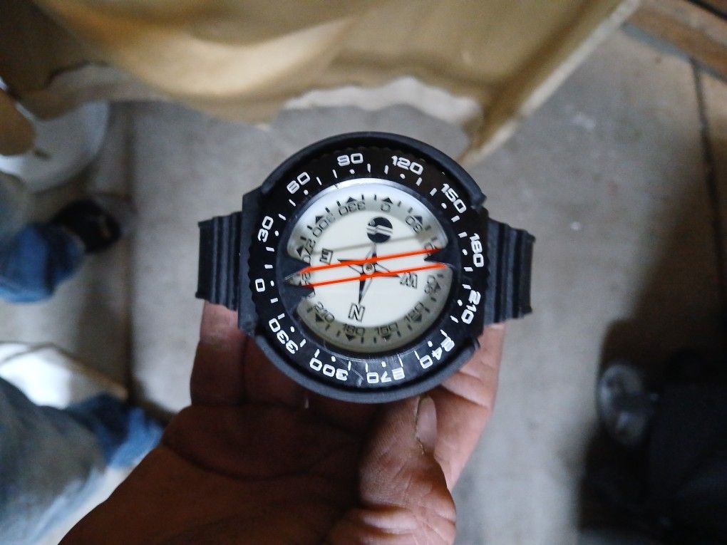 Diving Compass