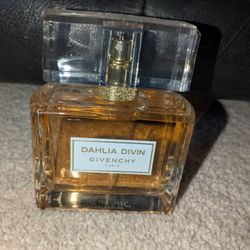 Givenchy Dahlia Divin 