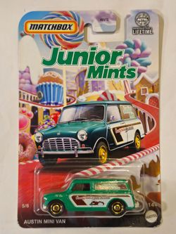 MATCHBOX # 5 OF 6 . JUNIOR MINTS CANDY SERIES . 1965 AUSTIN MINI VAN .
