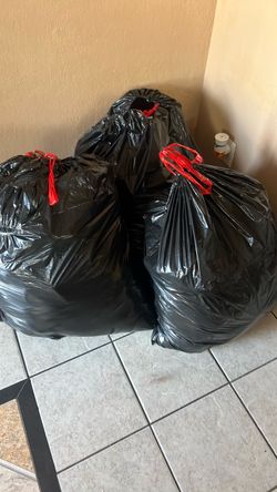Women’s size S/M clothes