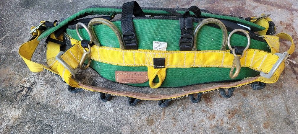 Tree Trimmers Tool Belt