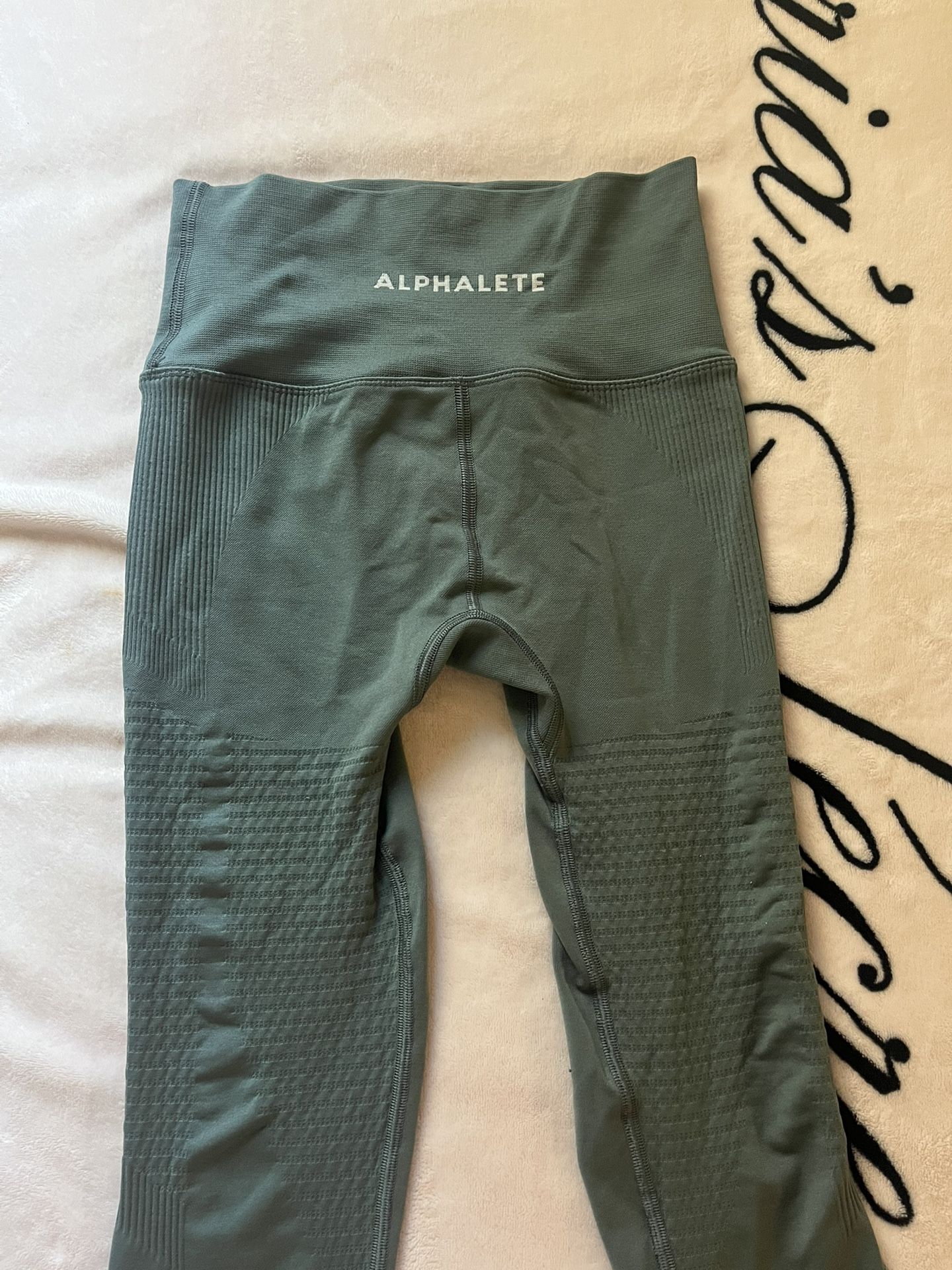 Alphalete leggings