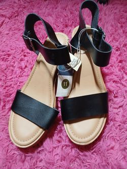 Black Wedges