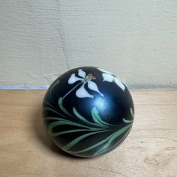 Union Jack Studio Art Glass Paperweight – Signed Floral Design – 1987