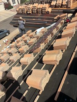 Tile/Shingles/Roofing