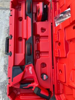Milwaukee M12 ONE-KEY 12-Volt Lithium-Ion Wireless Hand-Held Sewer Pipeline Locator Kit w/ Battery & Charger  $1699