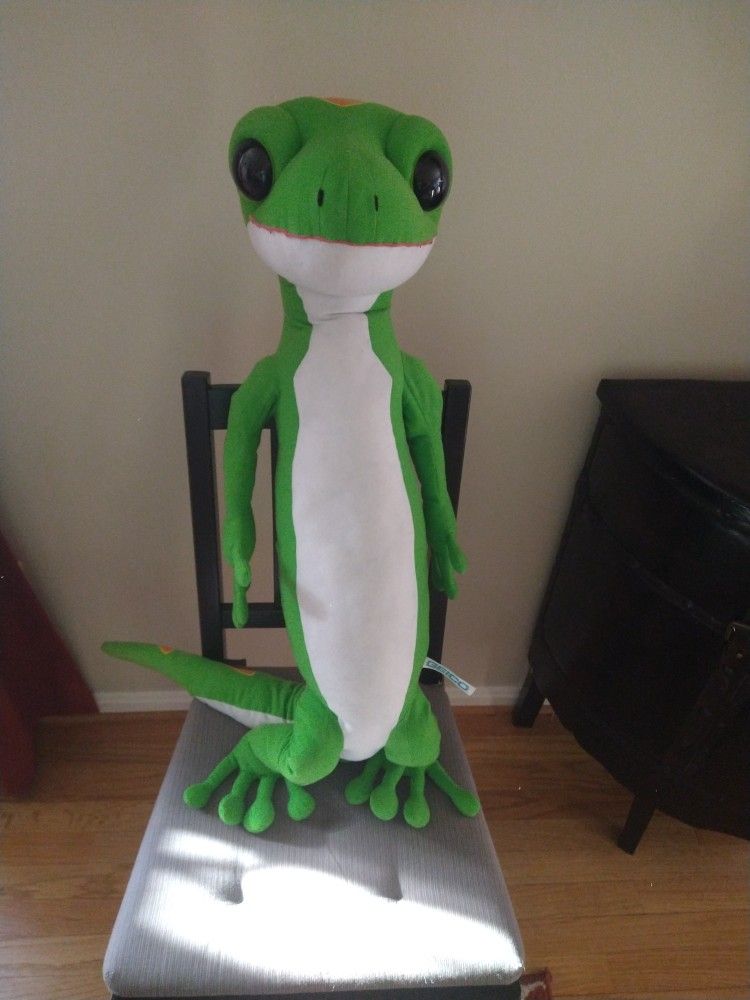 Geico Gecko Insurance Green Lizard Promo Doll Plush Toy Animal 34" Tall Jumbo. Great shape. Normal