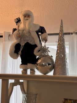 Santa Clause And Tree 