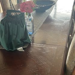 Dining Room Table & 8 Chairs