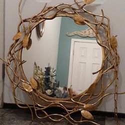 Beautiful mirror! BRIGHT GOLD Made in india 29/34" $240.00 OBO pick up only