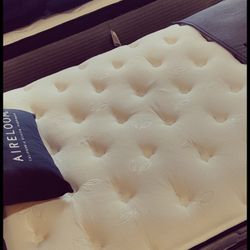 Queen Size Showroom Display Mattress 