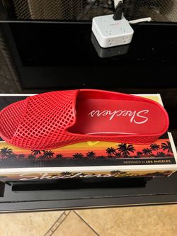 Woman’s Sandals 9