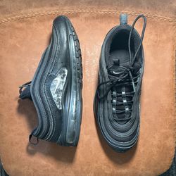 Size 9.5 Triple Black Nike Air Max 97 - Used 