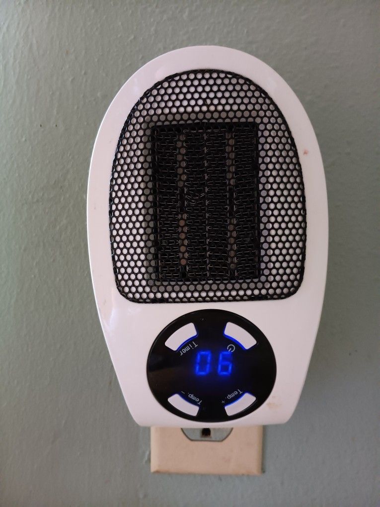 Brentwood Plug-in Space Heater
