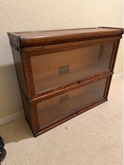 Globe-Wernicke Co. Antique/vintage Mahogany stackable bookcases