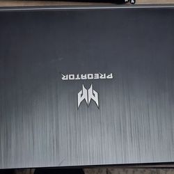 Gaming Laptop Acer Predator Helios 300