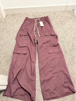 Mnml cargos