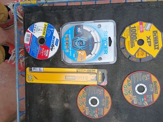 Mixed Lot of Cutting Wheels and Saw Blades