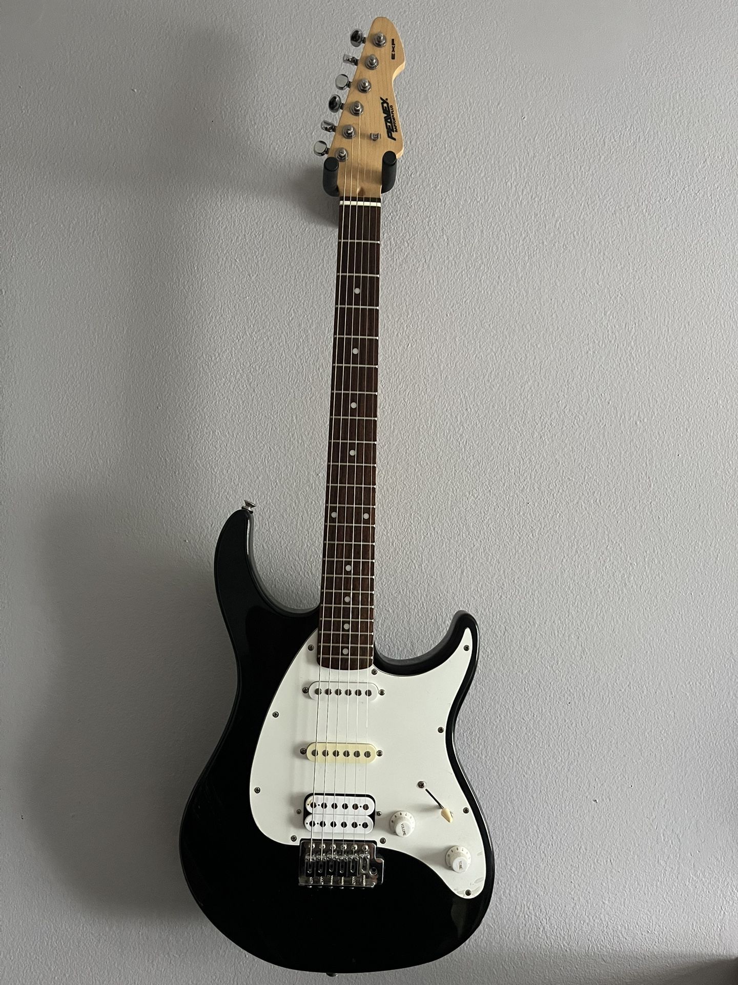 Peavey Raptor Plus Electric Guitar