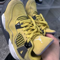air jordan 4s Lighting Kids 