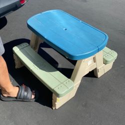 Step 2 Picnic Table