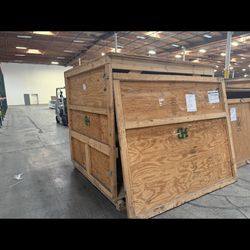 Wood Crate - with Pallet