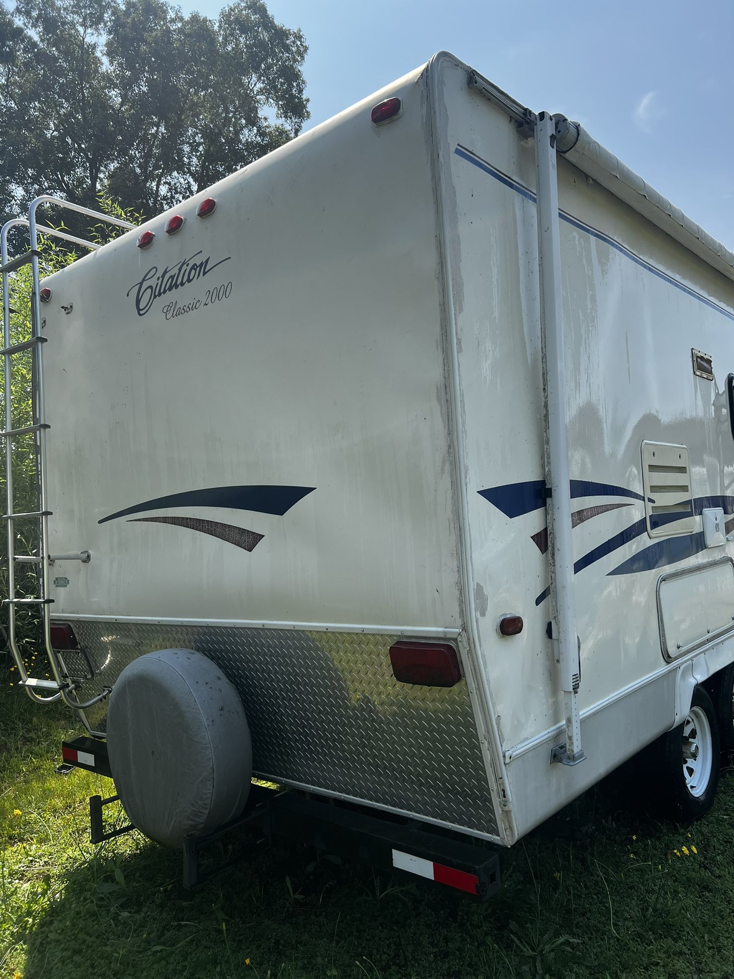 gooseneck camper for sale, year 2000