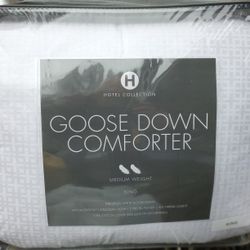 Goose Down Comforter (King/New)