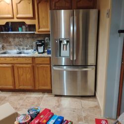 LG Frig, Gas Stove,,GE Microwave,Freezer 