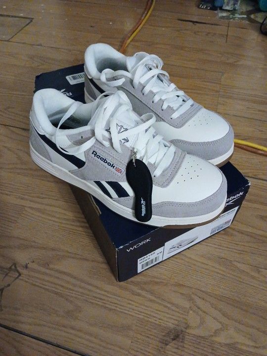 New Reebook Steel Toe Shoes Siz 9M 