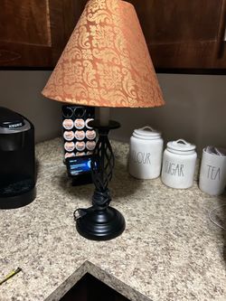 Table lamp with pretty design