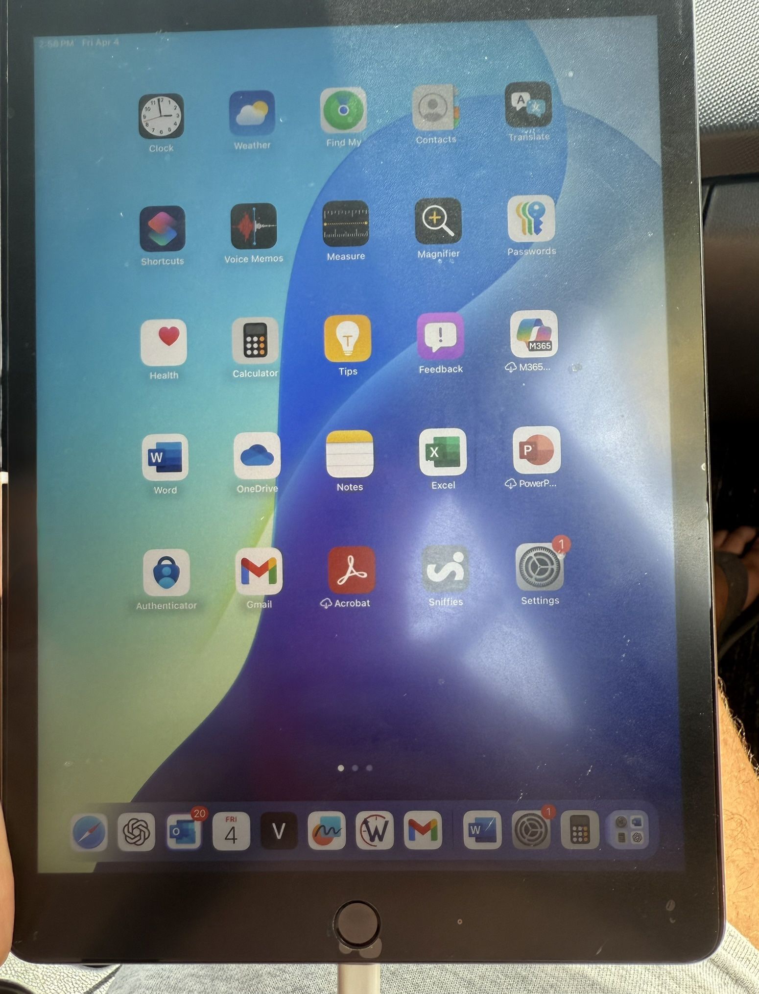 iPad 9th gen 64gb.